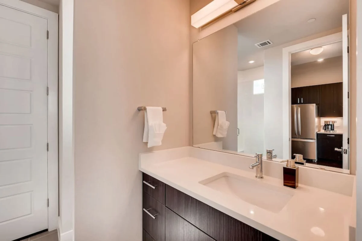 Capitol View Condos | Downtown Austin - Lone Star #7
