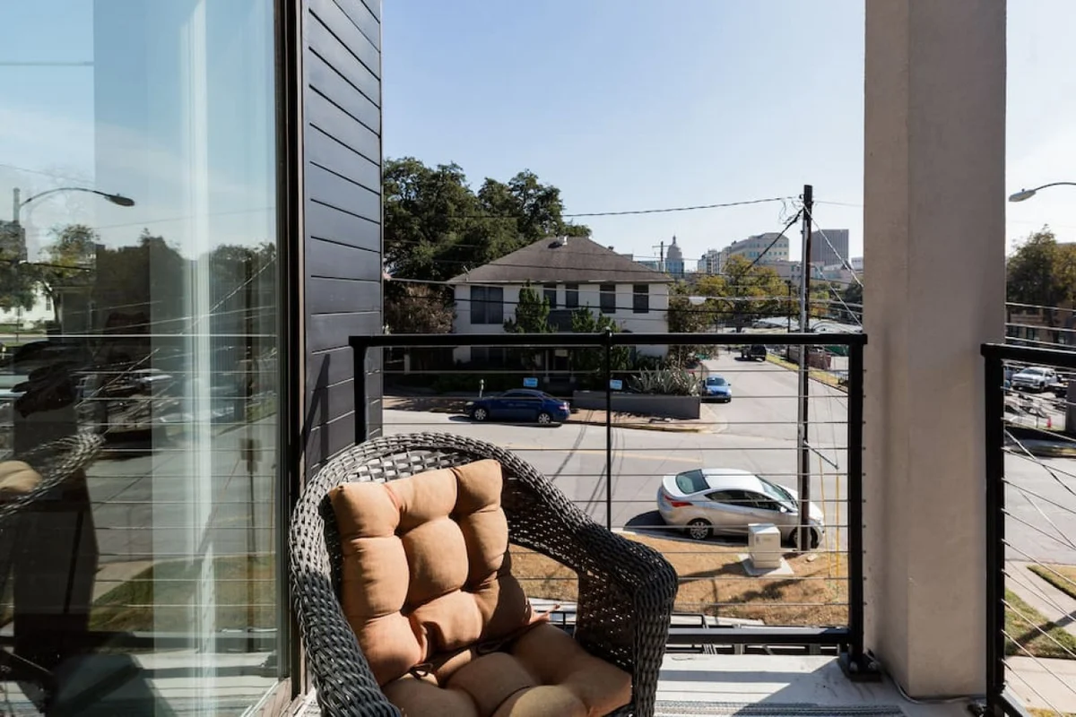 Capitol View Condos by One Fine Bnb - Paramount #6