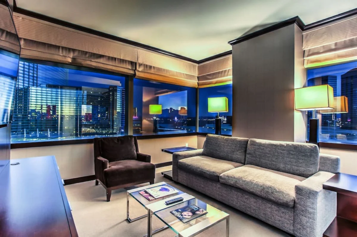 City Center! | Panoramic Corner Suite at Vdara #6