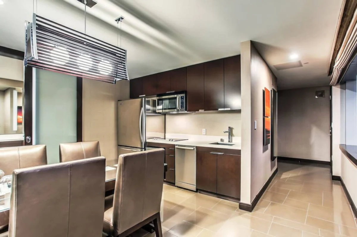 City Center! | Panoramic Corner Suite at Vdara #3