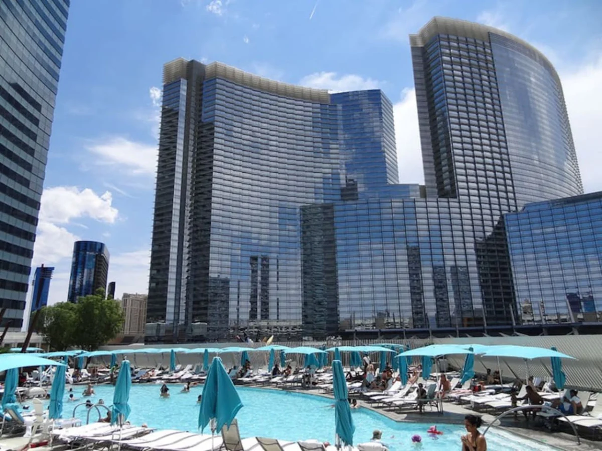 City Center! | Panoramic Corner Suite at Vdara #5