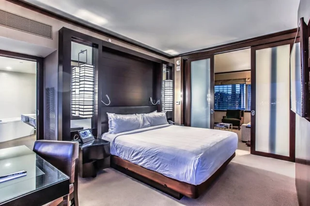 Bedroom 1 image 1