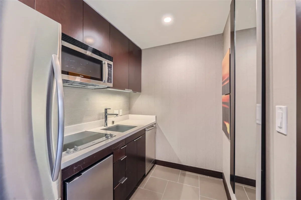 Corner Suite at Vdara Hotel & Spa #7