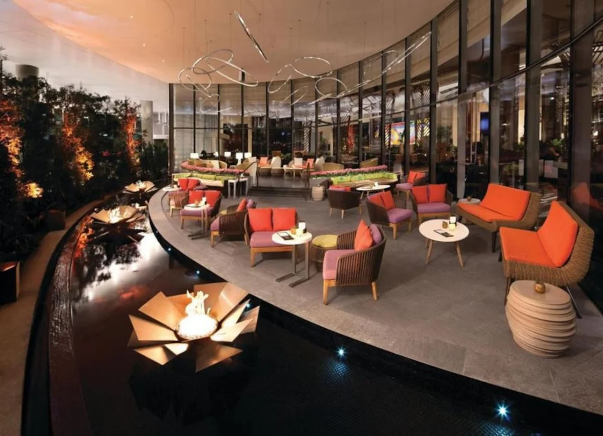 Corner Suite at Vdara Hotel & Spa #5