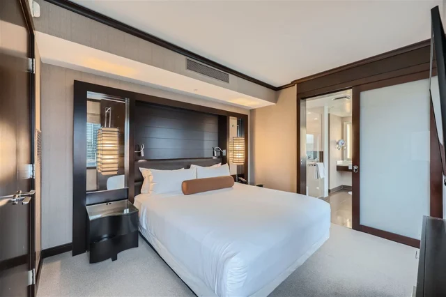 Bedroom 1 image 1