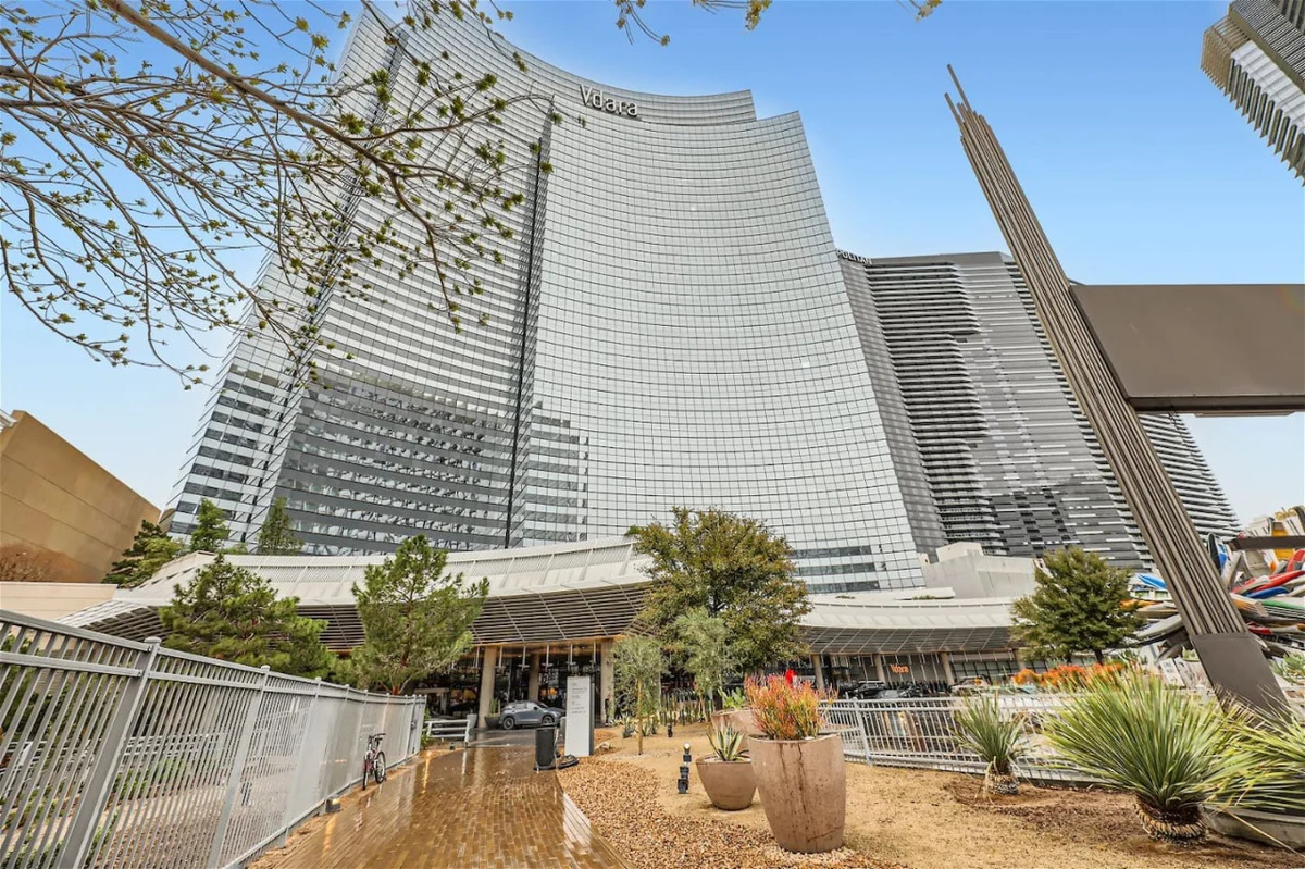 Corner Suite at Vdara Hotel & Spa #19