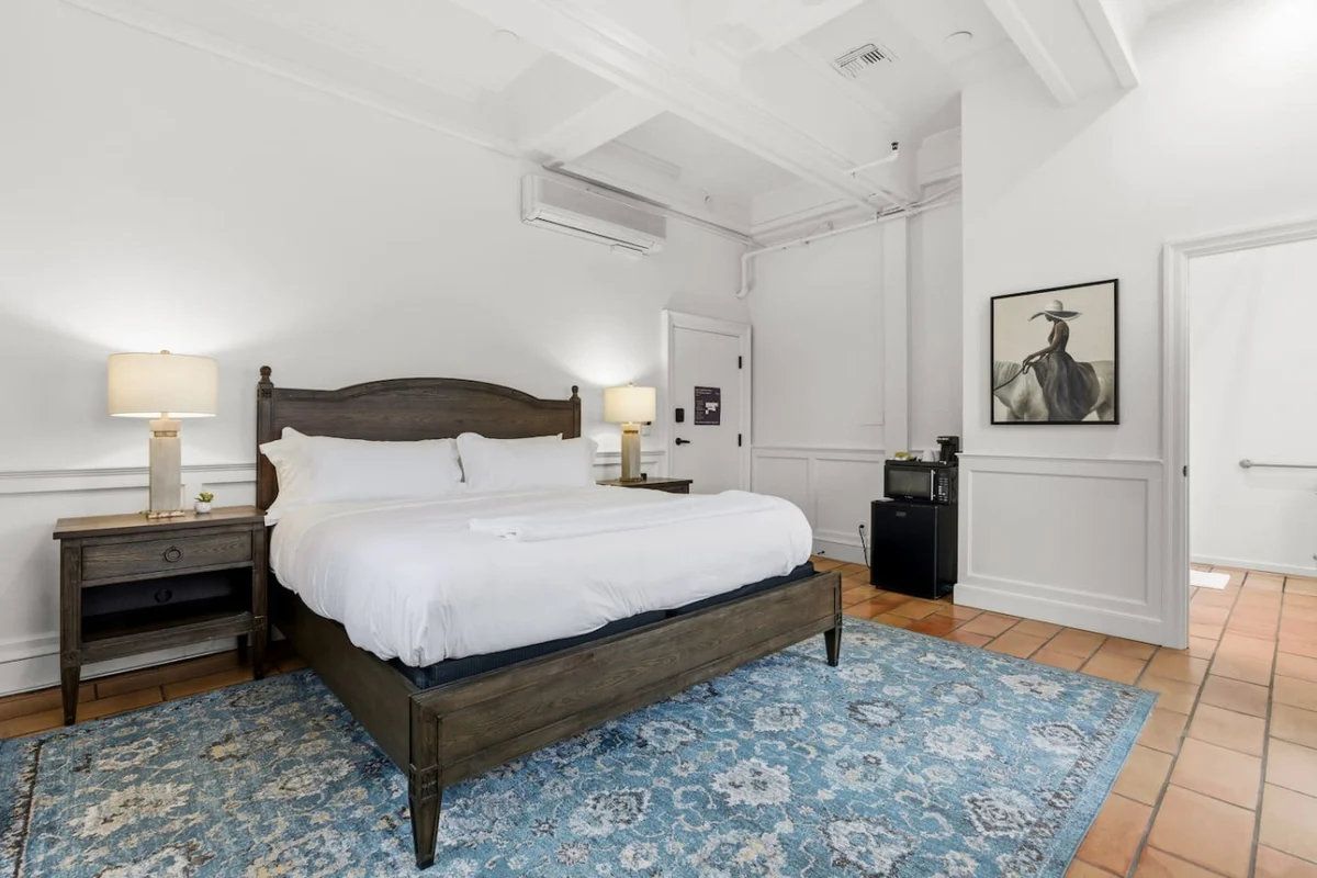 Bedroom 1 image 1