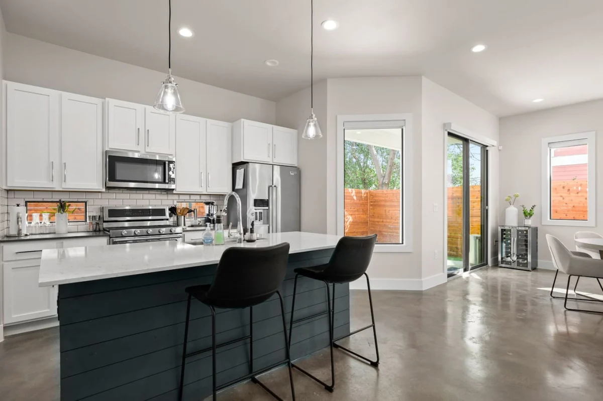 Grand Summer Oasis in East Austin + Pool #39