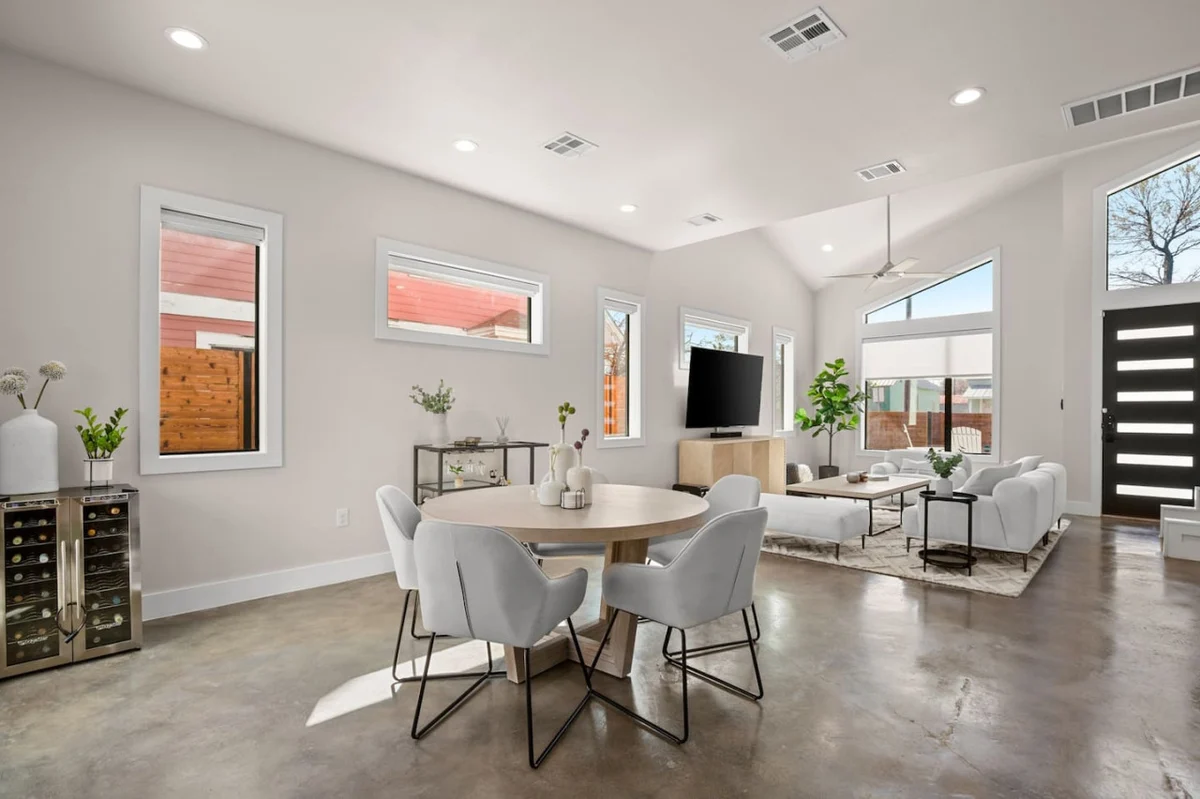 Grand Summer Oasis in East Austin + Pool #32