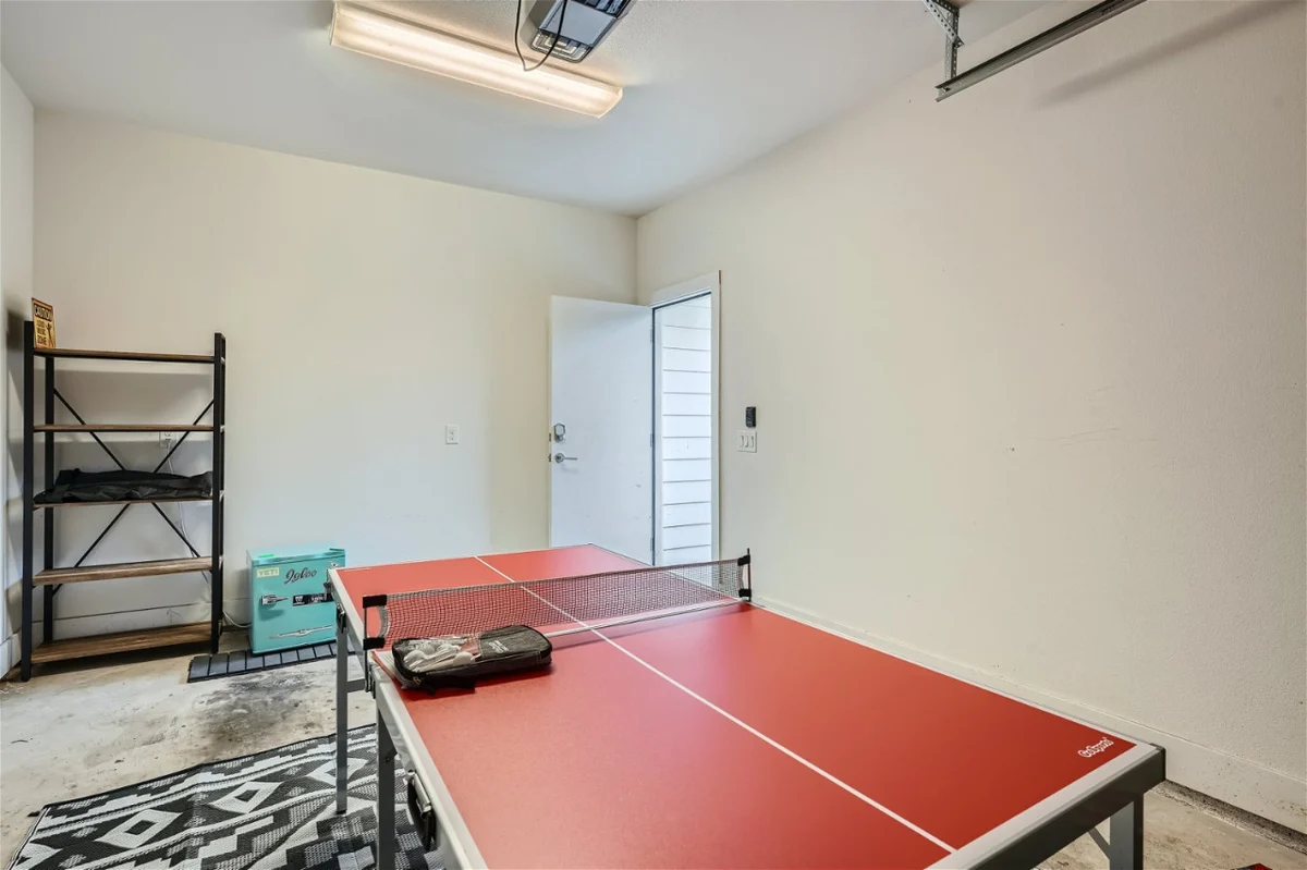 Off the hook in Austin +Chic 2BR Retreat + Firepit #22