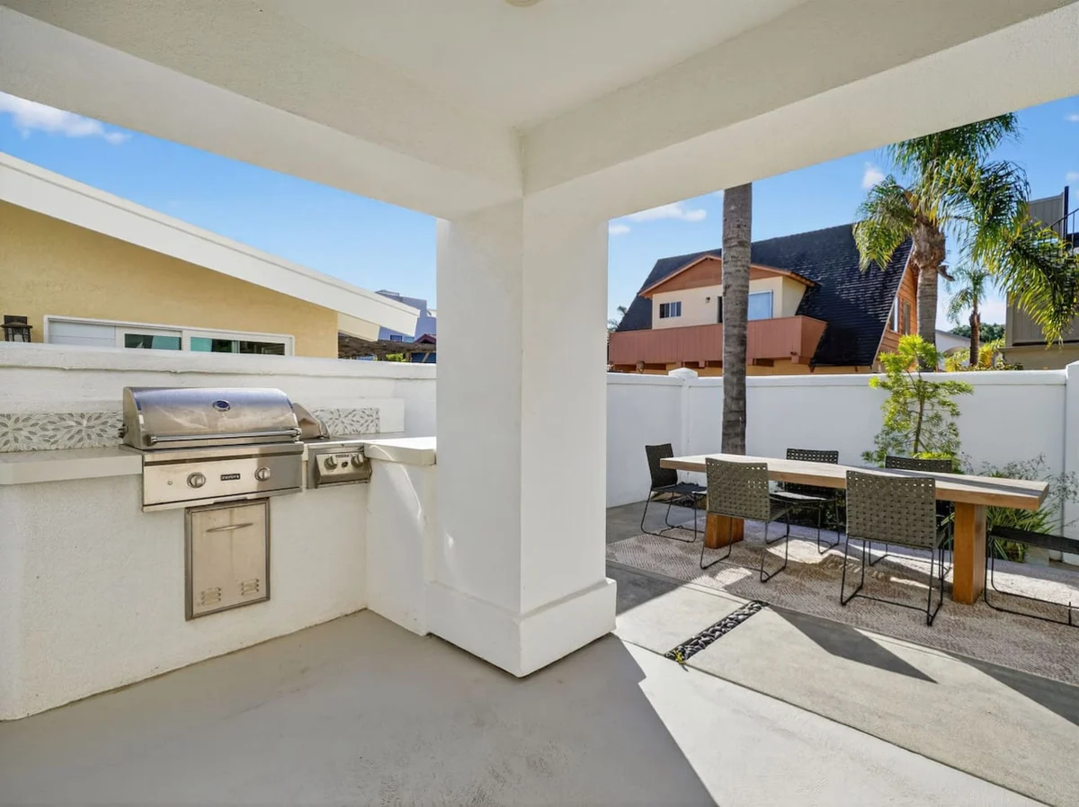 Outrigger Beach Retreat w/ Private Path & Firepit #23