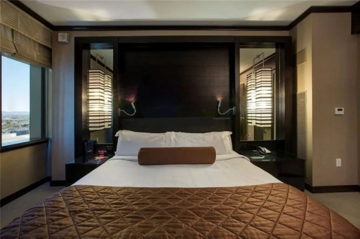 Home in Las Vegas property photo 3