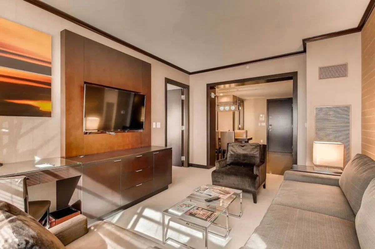 Home in Las Vegas property photo 4