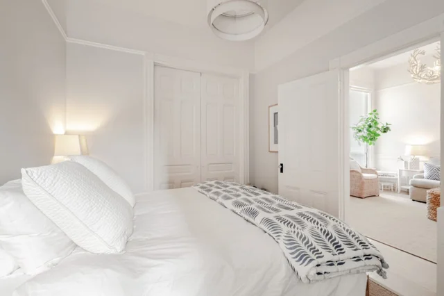 Bedroom 1 image 1