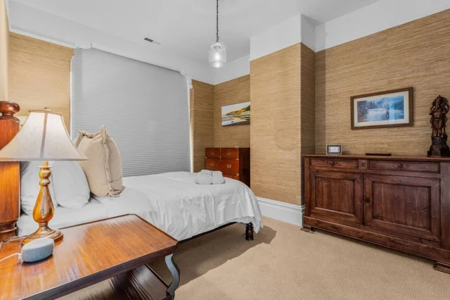 Bedroom 1 image 1