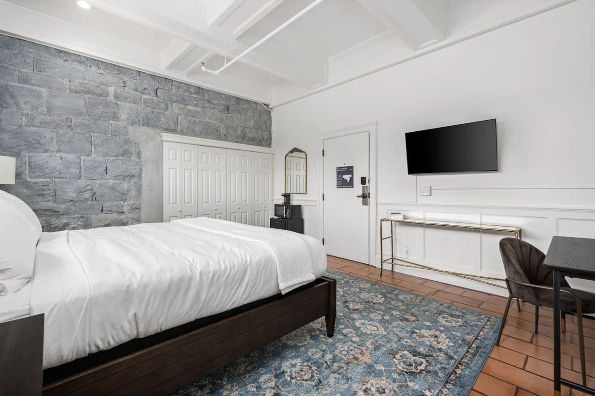 Sonoma Stonehouse, King Room at Boutique Hotel #2