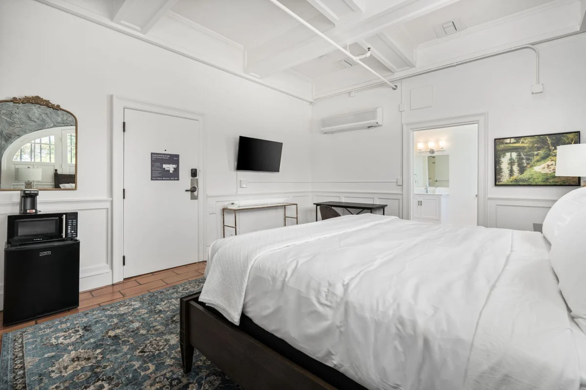 Sonoma Stonehouse, King Room at Boutique Hotel #3
