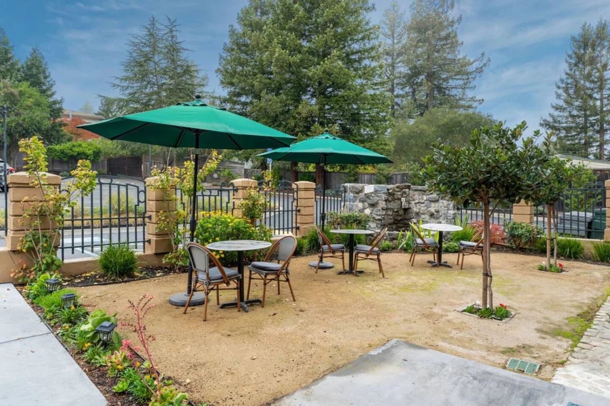 Sonoma Stonehouse, King Room at Boutique Hotel #11