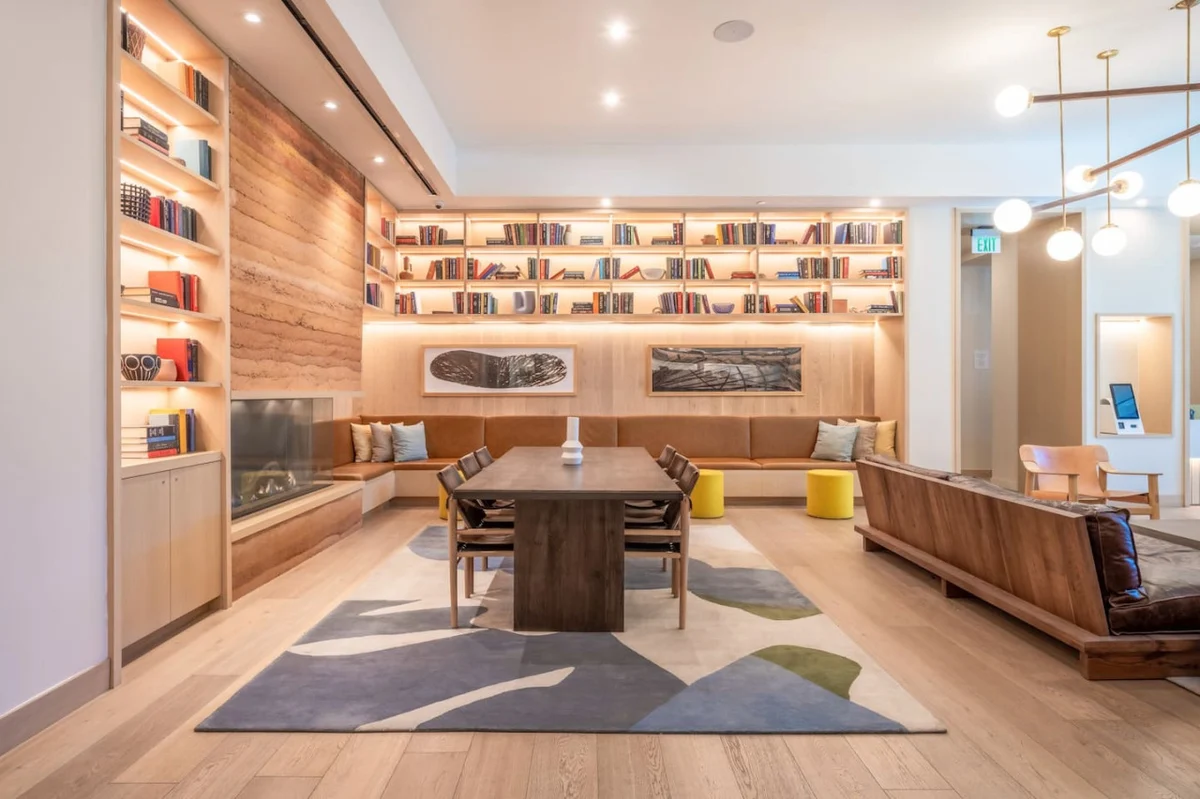 Take in the views + 1BR + Rooftop pool #4