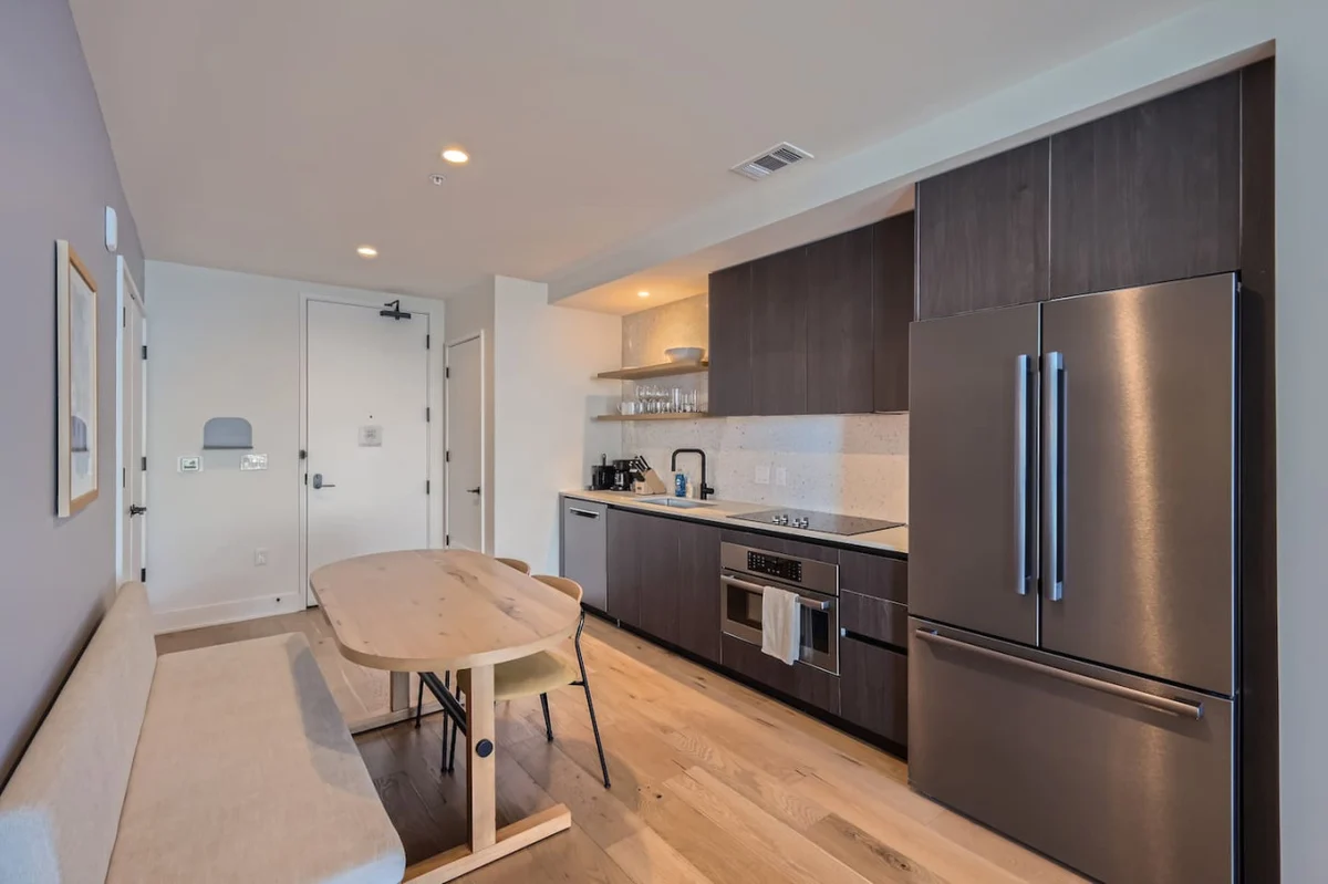 Take in the views + 1BR + Rooftop pool #11