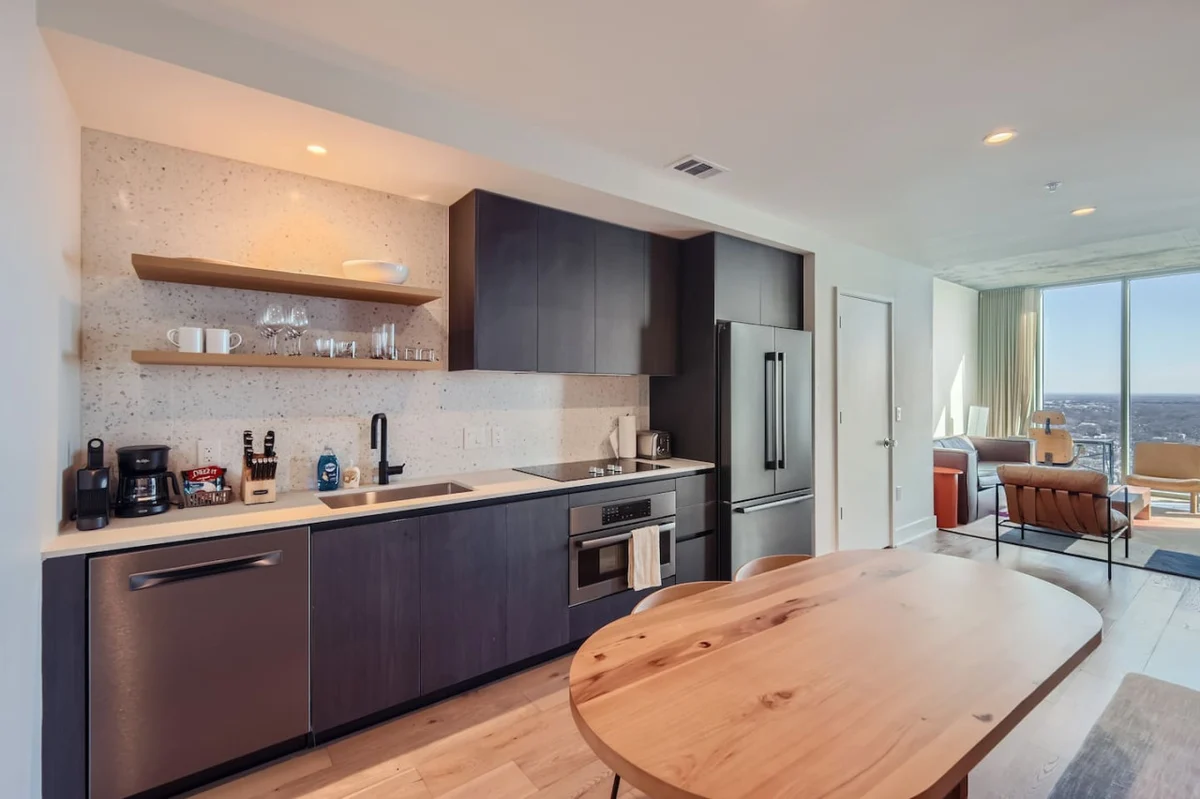 Take in the views + 1BR + Rooftop pool #13