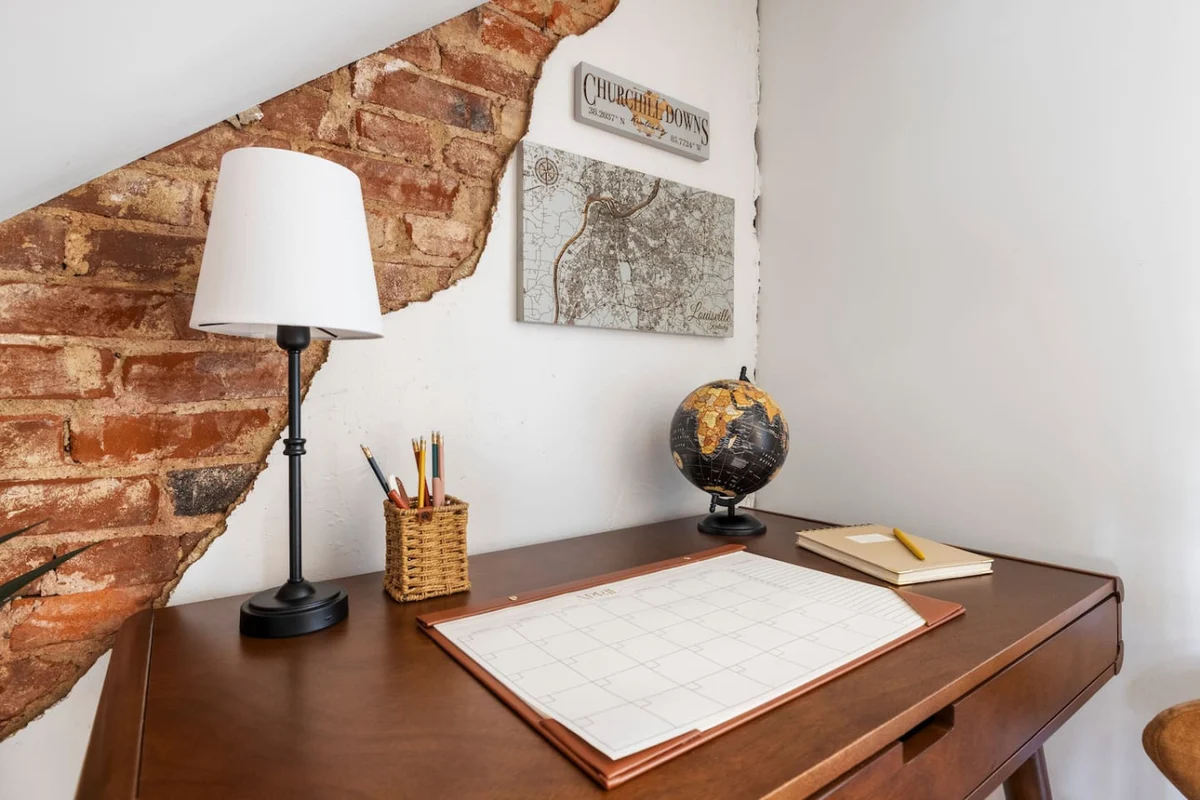 The Kentucky Keepsake Manor + Shuffleboard #9