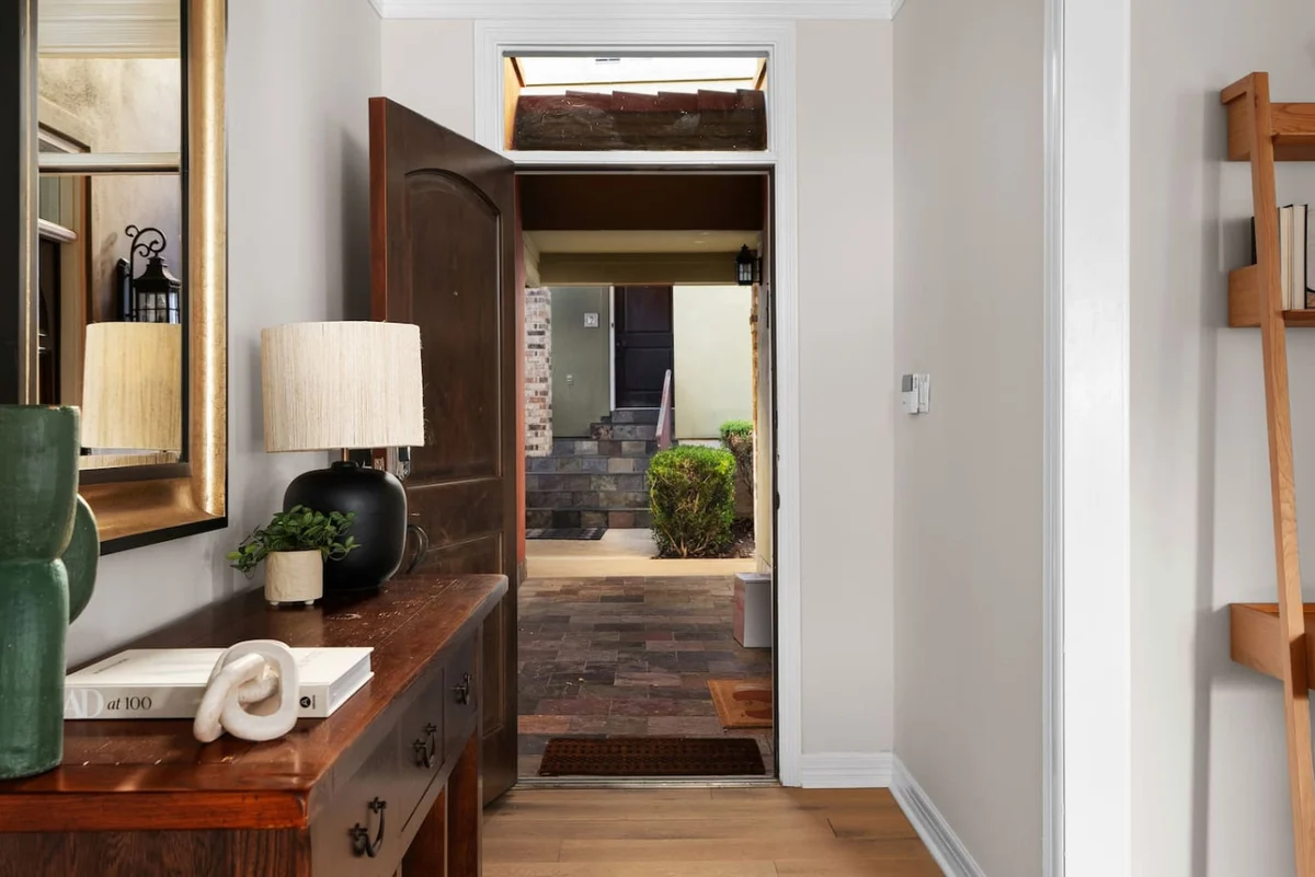 The Lamar Lookout + 3BR + Skyline Views in Austin #9