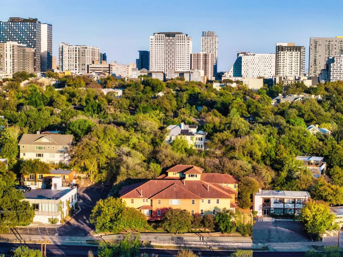 The Lamar Lookout + 3BR + Skyline Views in Austin #40