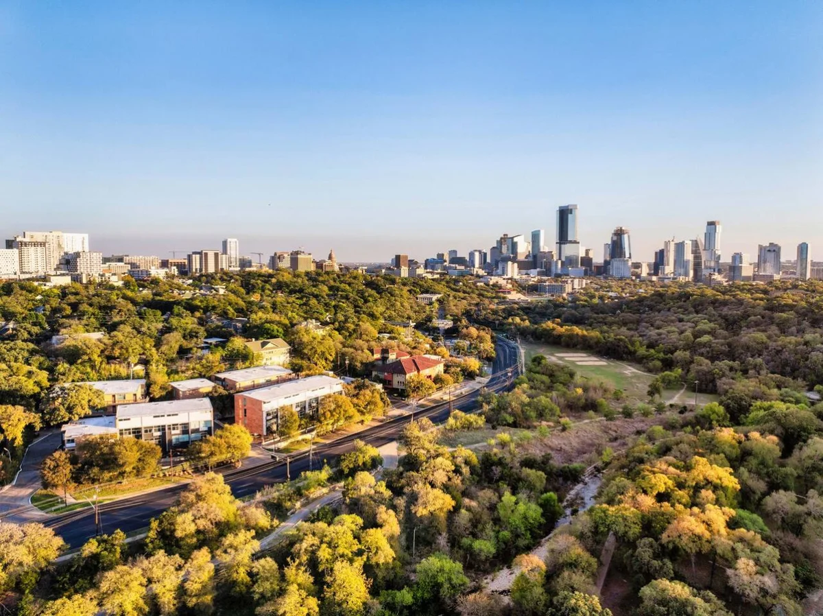 The Lamar Lookout + 3BR + Skyline Views in Austin #53