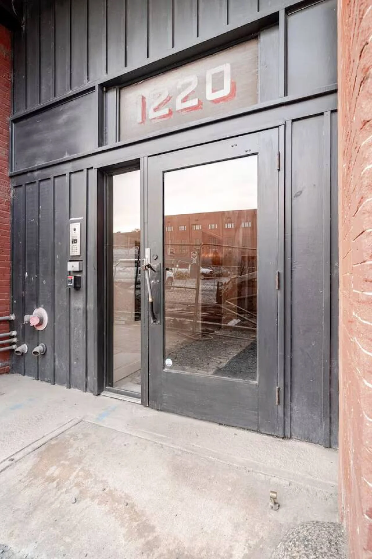 The Loft on Main, Penthouse Loft near Main Street #47