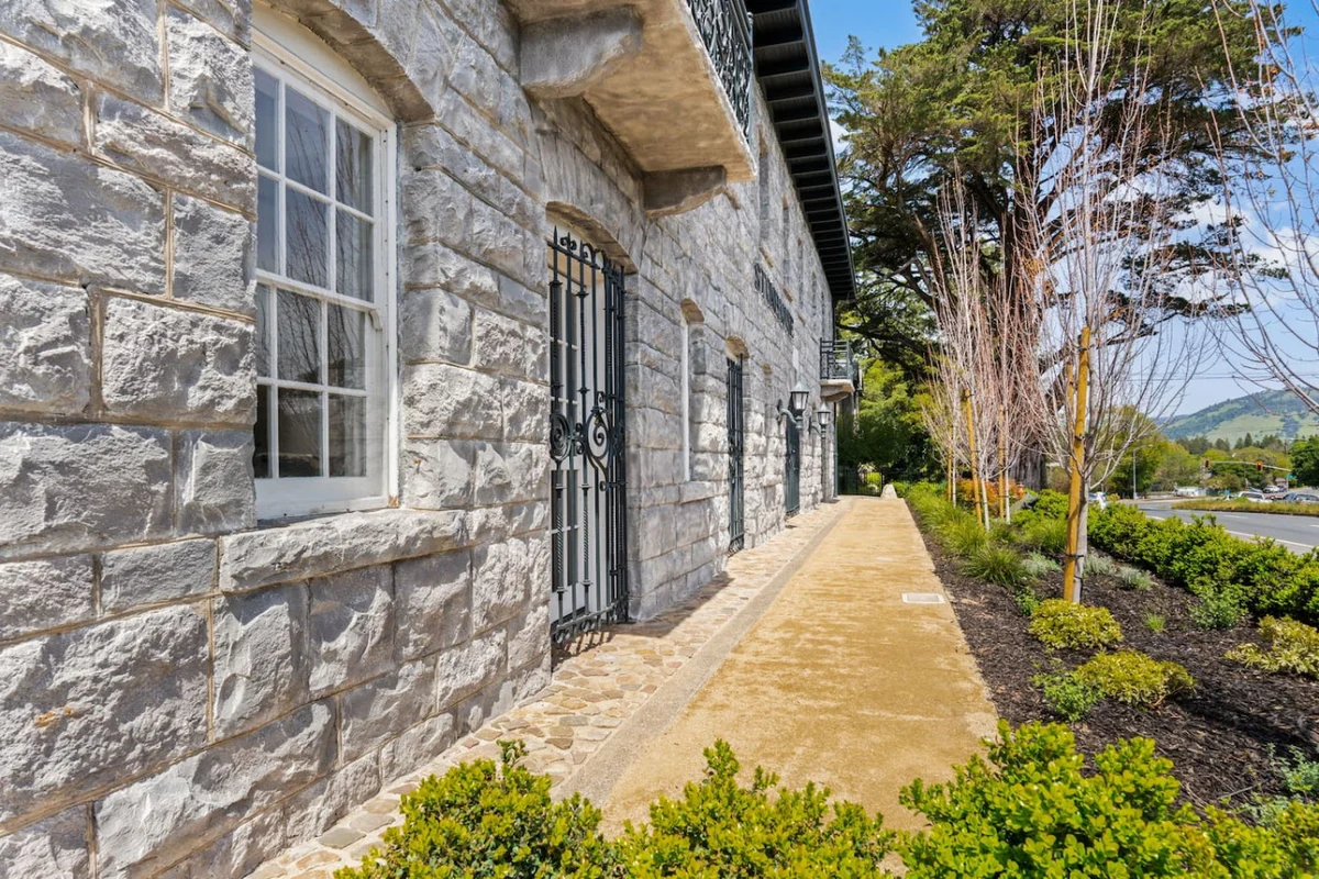 Wine Country Luxury King Room in Boutique Hotel #15