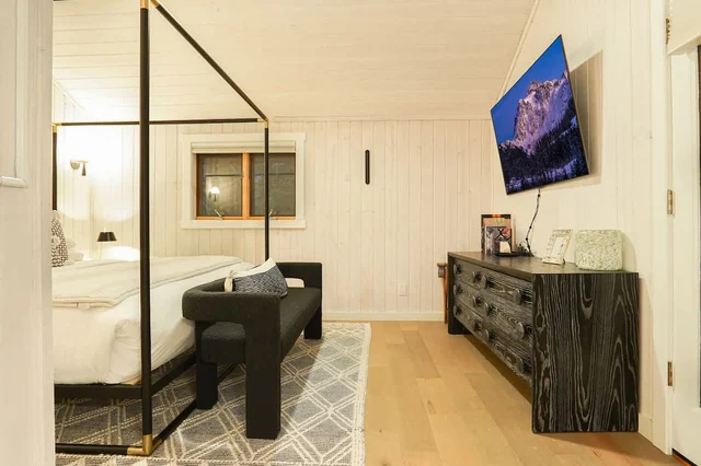 Bedroom 1 image 1