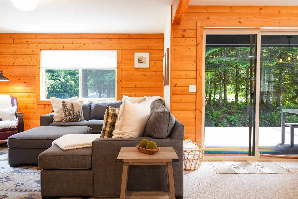 Mt Baker Retreat Hot tub, EV Charger & Bunk RM #4