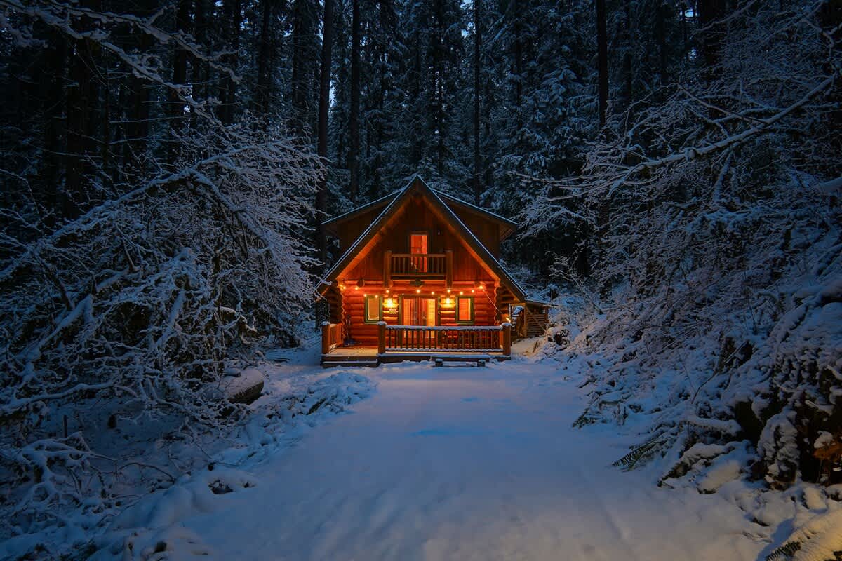 Mt Baker Storybook Cabin Hot Tub & Fireplace #41