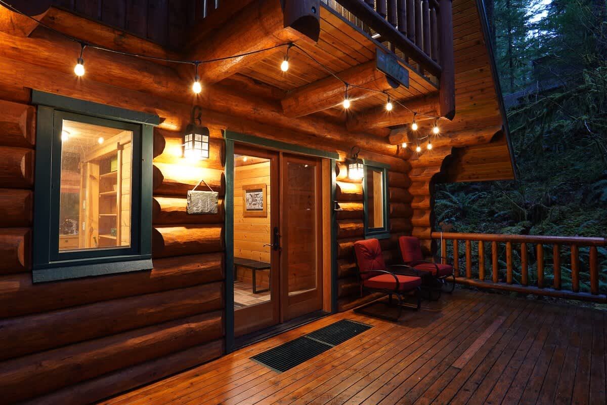 Mt Baker Storybook Cabin Hot Tub & Fireplace #42