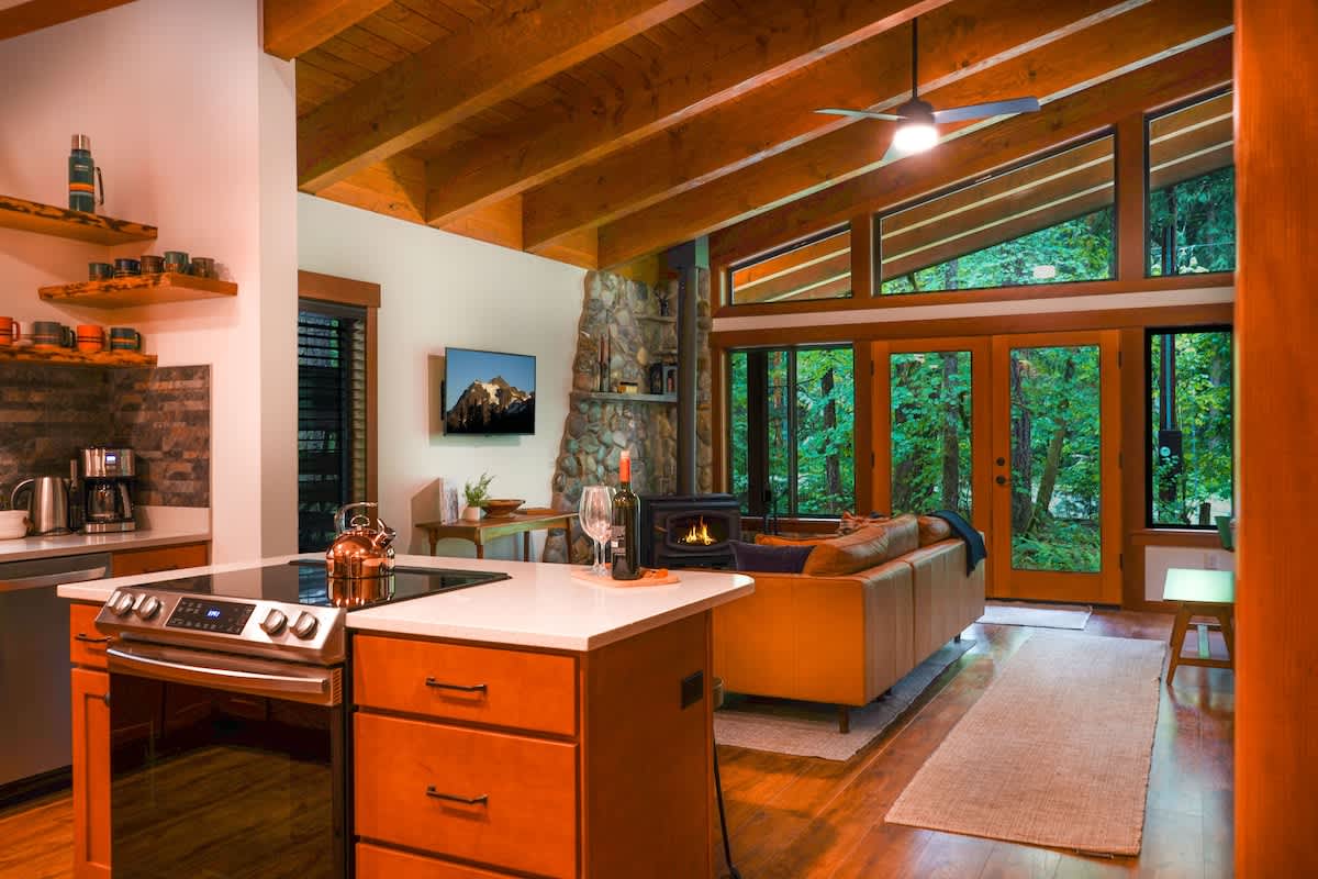 2 BR Modern Luxury Woodland Family Escape Near Mt Baker #26