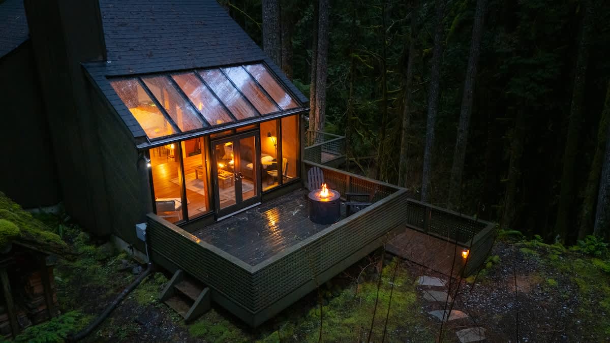 Skywood Mid Century Cabin with Private Sauna and Forest Views Near Mt Baker property photo 1
