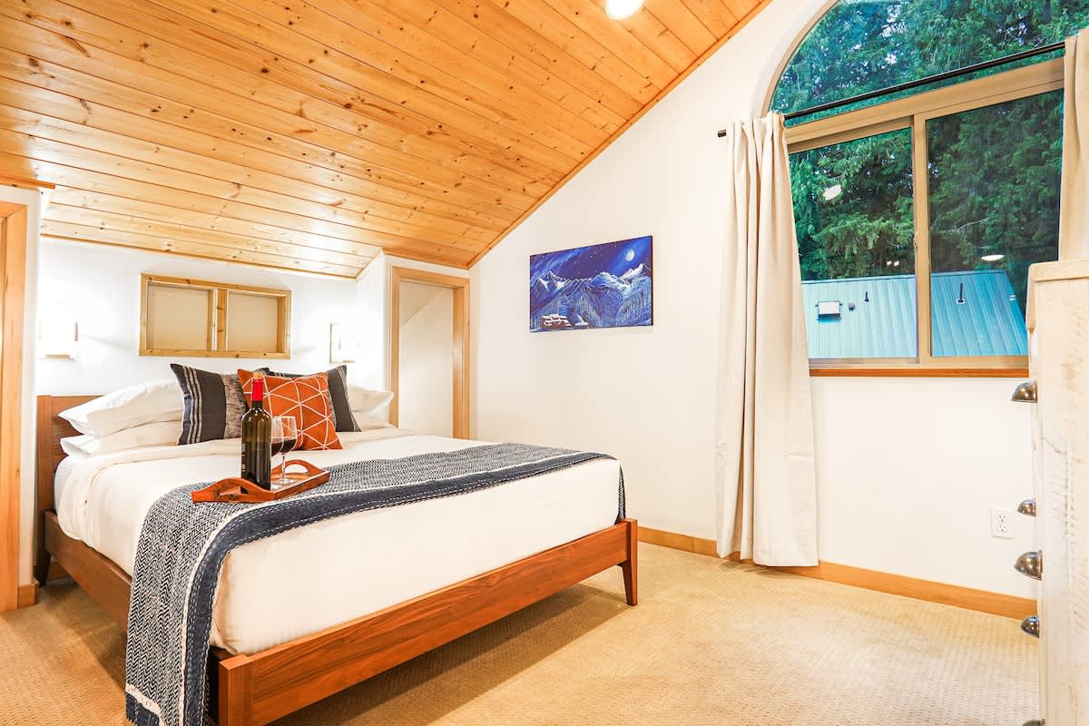 Mt Baker Luxe Chalet | Hot Tub, BBQ& Mtn Views #23