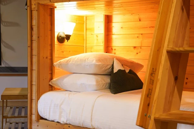 Bedroom 1 image 1