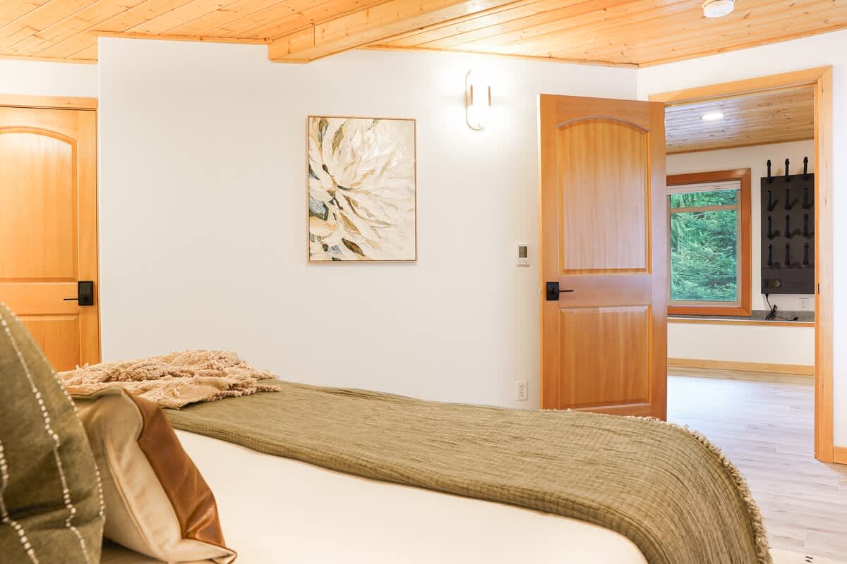 Mt Baker Luxe Chalet | Hot Tub, BBQ& Mtn Views #44