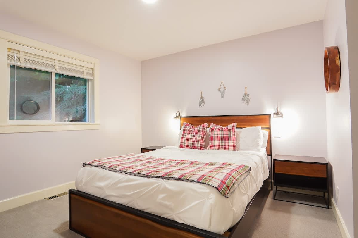 Bedroom 4 image 1