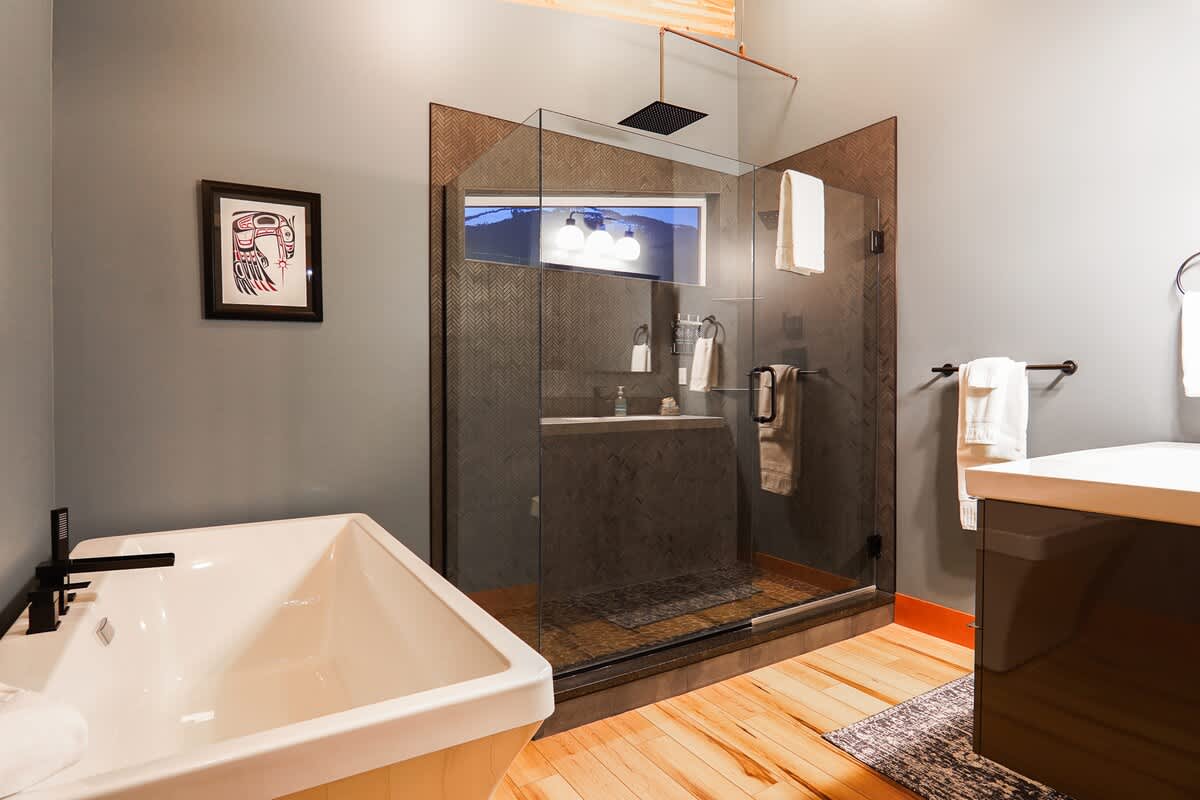 Luxe Summer Chalet:Hot tub,Foosball,Mtn Views #13
