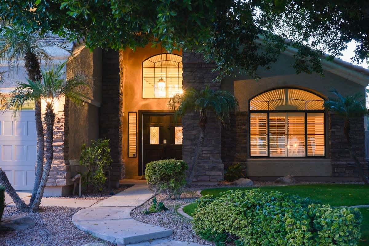 4BR Luxury Lake Family House, Escape the Cold #6