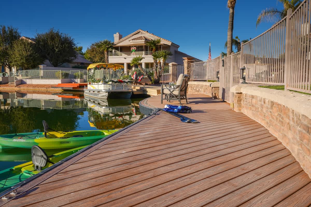 4BR Luxury Lake Family House, Escape the Cold #23