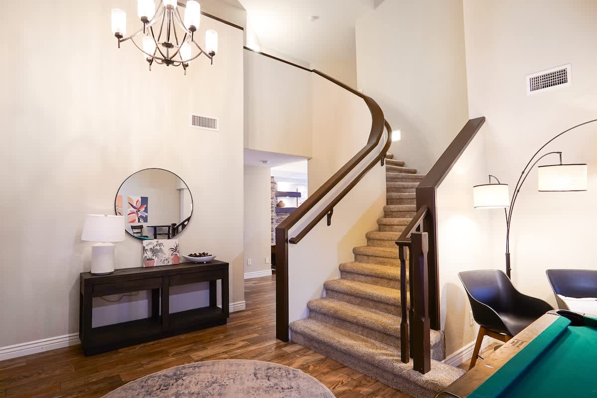 4BR Luxury Lake Family House, Escape the Cold #24