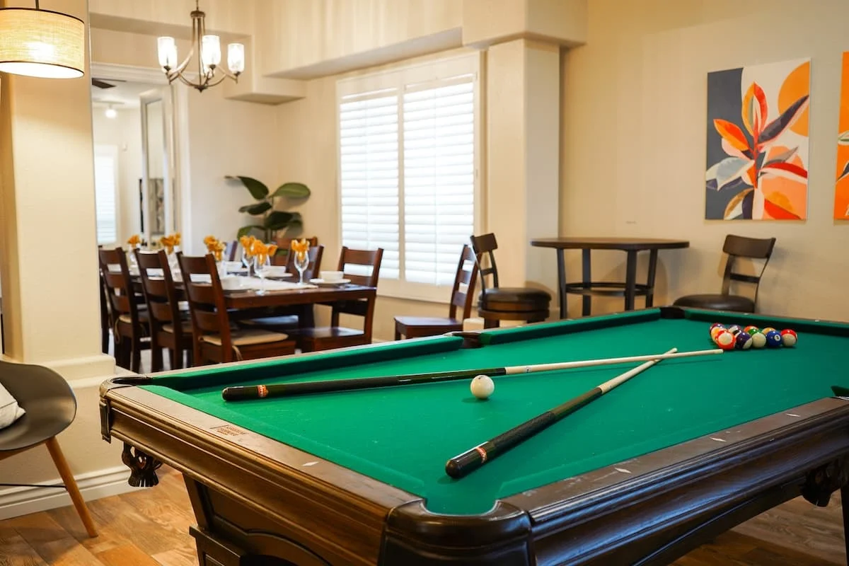 4BR Luxury Lake Family House, Escape the Cold #59
