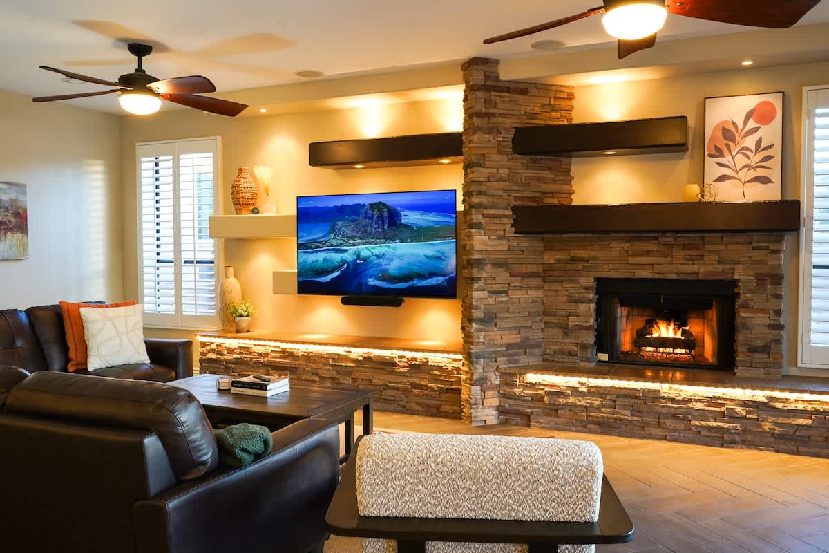4BR Luxury Lake Family House, Escape the Cold #44
