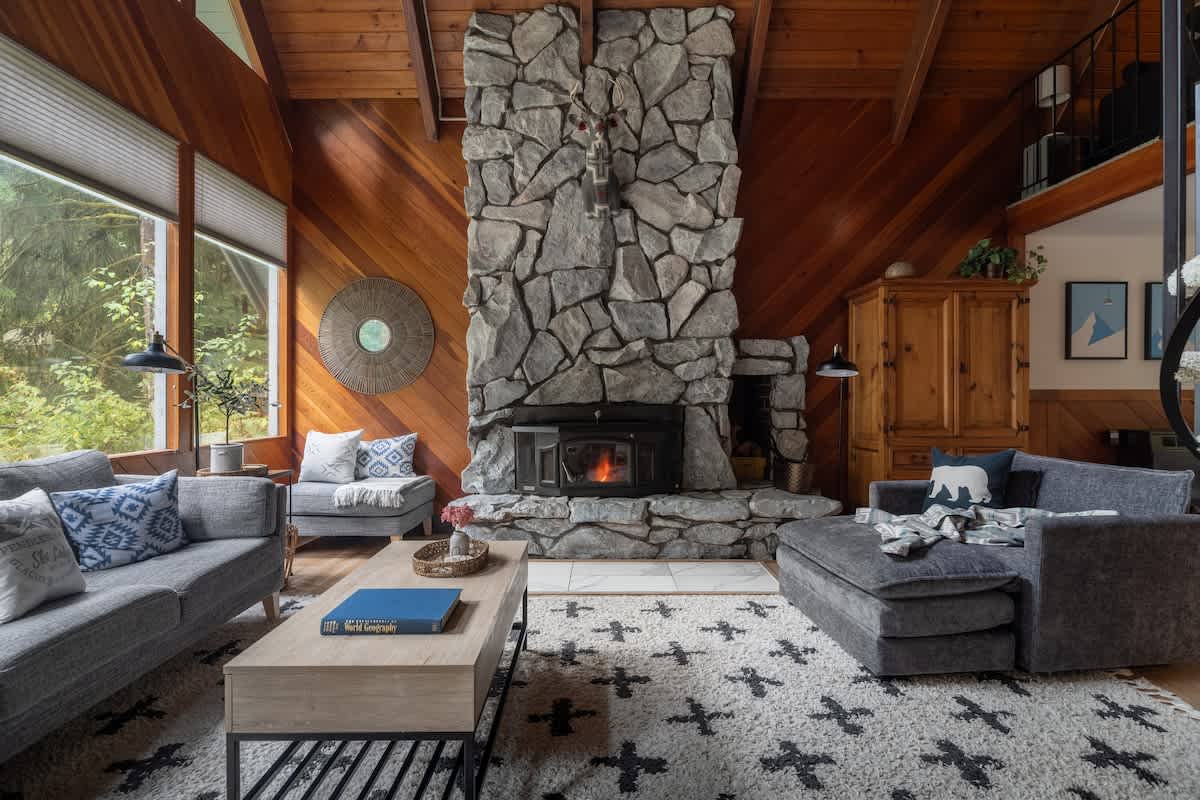 Mt Baker Rustic Luxe Lodge -Sauna House & Hot Tub
