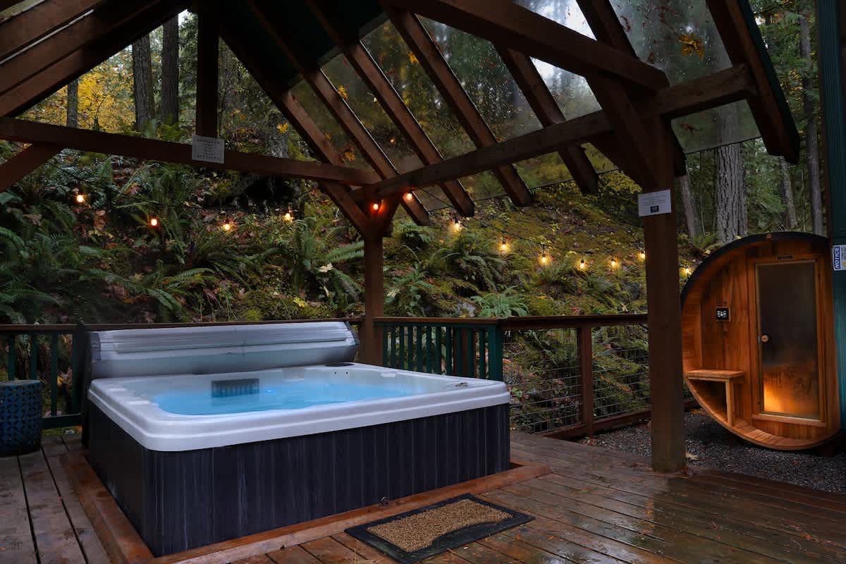 Home in Glacier property photo 3