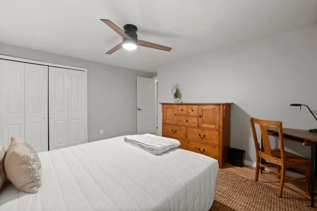 Bedroom 3 image 1